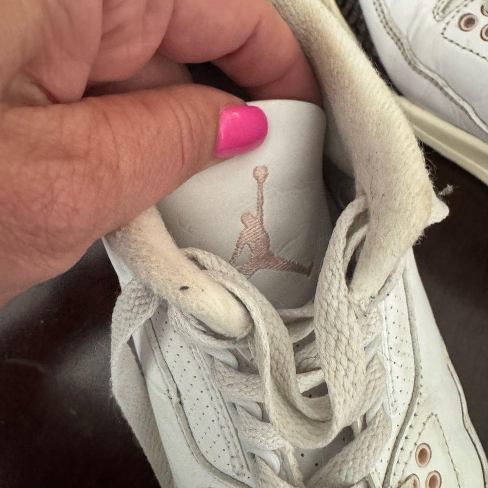 Nike Women's Air Jordan 3 "Dark Mocha" Mid-Top Sneakers. Size 6 - Picture 6 of 10